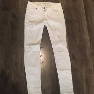 White Bullhead Distressed Skinny Jeans